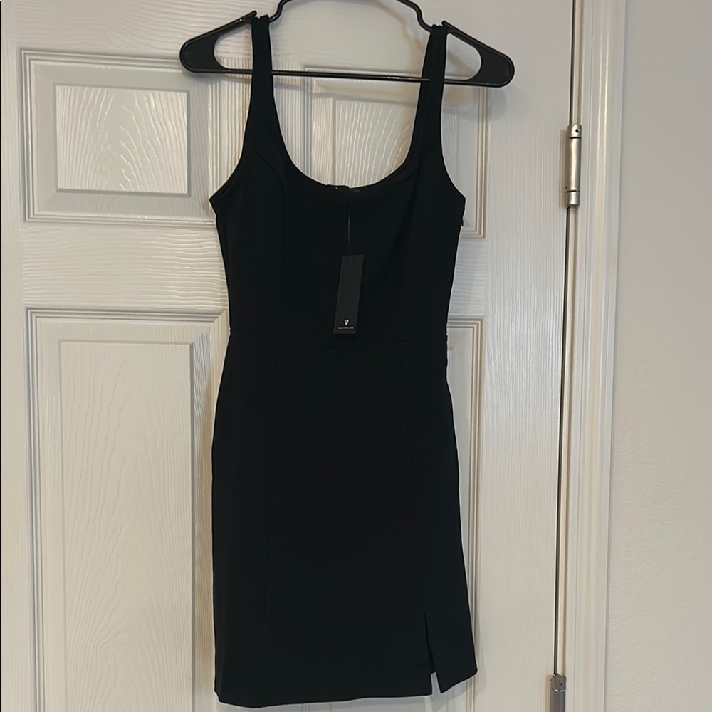 Small Lulu's Black Sleeveless Sheath Mini Dress